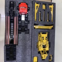 Camión de Plataforma Kenworth T880 a Escala 1:50 de Alta Calidad para Transporte de Piezas de Excavadora y Vehículos de Construcción D11R