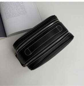 Sac de toilette pour femmes en cuir PU de qualité supérieure à prix avantageux - Product Image 2