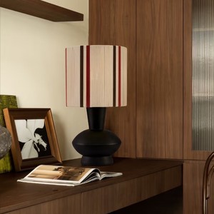 Lámpara de Mesa de Madera Maciza de Estilo Retro Francés, E26 LED, Cuidado de la Vista, Iluminación Ambiental para Sala de Estar, Dormitorio, Estudio - Product Image 2