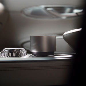 Diffuseur d'arômes électronique intelligent Halo, diffuseur d'huiles essentielles en métal, diffuseur pour l'intérieur de la voiture, appareil de parfum d'intérieur, humidificateur d'air ultrasonique - Product Image 3