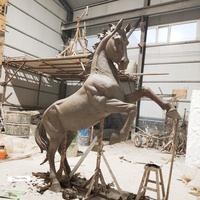 Sculpture de cheval en bronze de luxe sur mesure, grande taille, pour décoration extérieure