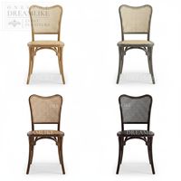 Chaise de mariage moderne en PP noir style grain de bois avec assise tressée pour la location d'événements – Fournisseur direct d'usine pour commandes en gros