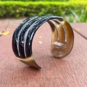 กำไลเขาควาย งานฝีมือธรรมชาติ เครื่องประดับทำมือสำหรับผู้หญิง เครื่องประดับตกแต่งสไตล์วัฒนธรรม แฟชั่น และเป็นมิตรกับสิ่งแวดล้อม - Product Image 6