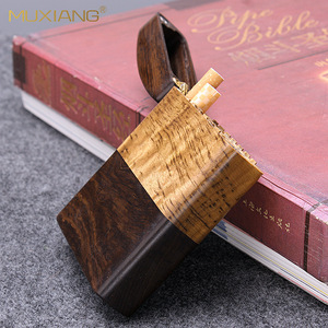 Muxiang Wooden Cigarette Case 15 Pack Flip Top Rectangular Portable Men's Cigarette Holder With Engraved Logo - Product Image 1