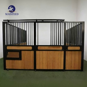 Establo para <span class=keywords><strong>Caballos</strong></span> Clásico con Recubrimiento en Polvo, Permanente y Duradero, con Techo Prefabricado, Establos Resistentes para Granjas Ecuestres - Product Image 1