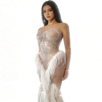 Robe sirène sexy en maille transparente ornée de strass, bustier moulante avec longue traîne en plumes d'autruche, tenue de scène