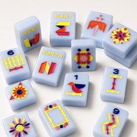 Tuiles de Mahjong Américaines Pop Art Uniques - Ensemble de 160 Tuiles Géométriques Modernes en Acrylique Bleu Translucide - Ensemble de Mahjong Coloré Gravé
