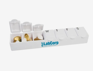 Boîte à pilules avec logo personnalisé Cadeau promotionnel pour événements <span class=keywords><strong>Pharmacie</strong></span> Santé Boîte à médicaments personnalisée Conteneur de stockage - Product Image 2