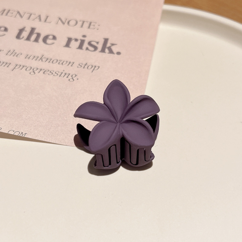 morado oscuro
