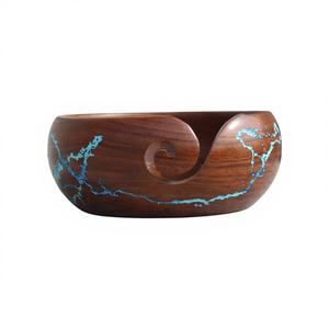 Elegante Tazón de Madera Hecho a Mano para Hilos, Diseño Personalizado para Proyectos de Tejido, Organización del Hogar, Ecológico - Product Image 1