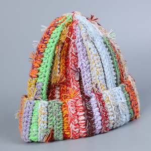 Sombrero de ganchillo hecho a mano con logotipo de parche personalizado, gorro de calavera con puños elásticos gruesos y cálidos para invierno, <span class=keywords><strong>gorros</strong></span> holgados de punto sólido para mujeres y niñas - Product Image 3