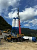 Grue sur camion Sany STC800 d'occasion, 80 tonnes, flèches en 5 sections, capacité nominale de 50 tonnes, composants moteur, boîte de vitesses et pompe Mercedes-Benz
