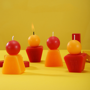 Candela Profumata Personalizzabile Co-brandizzata con <span class=keywords><strong>il</strong></span> marchio 'Desperate Househusband', Confezione Regalo Creativa in Scatola Rigida - Product Image 1