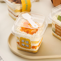 Boîtes à dessert carrées jetables écologiques en plastique transparent de 400 ml avec couvercle et cuillère intégrés, contenants alimentaires de qualité supérieure pour le pain à emporter