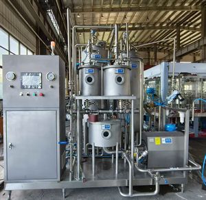 Dây chuyền sản xuất nước giải khát có ga tự động hiệu quả, bao gồm máy trộn siro CO2, máy chiết rót và đóng nắp cho đồ uống - Product Image 1