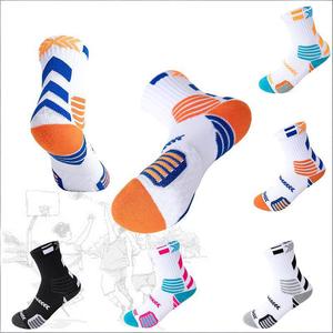 Children's Basketball <b>Socks</b> High Top Breathable Sweat Absorbent Professional Athletic <b>Socks</b> For Basketball - Product Image 5