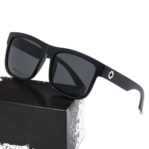 แว่นกันแดดโพลาไรซ์ UV380 รุ่นใหม่ สำหรับกิจกรรมกลางแจ้ง ปั่นจักรยาน กันลม สีสันสดใส เหมาะสำหรับตกปลา เดินป่า ท่องเที่ยว กรอบทรงเหลี่ยม นำเข้าจากต่างประเทศ - Product Image 1