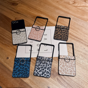 Custodia per telefono in pelle PU effetto leopardo vintage con supporto a specchio e anello metallico per Samsung Galaxy Z Flip 8 7 6 5 - Product Image 1