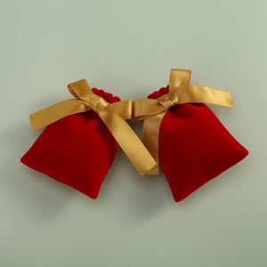 Pochette à bijoux en velours personnalisée de luxe avec cordon de serrage pour boucles d'oreilles, anneaux, colliers, emballage cadeau pour bijoux avec logo personnalisé - Product Image 1