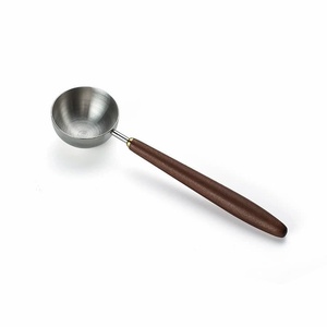 <span class=keywords><strong>Cuchara</strong></span> Medidora de Acero Inoxidable con Mango de Madera de Palisandro de 2 a 8 <span class=keywords><strong>Gramos</strong></span>, con Logotipo Personalizado, para Granos de Café y Matcha en Polvo - Product Image 1