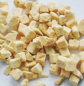 Tranches de goyave blanches lyophilisées et morceaux en dés Goût aigre Collation saine emballée sous vide pour les smoothies et la pâtisserie - Product Image 3