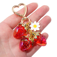 Nouveau style, mignon et tendance, porte-clés en métal, motif fleur et trois fraises, pour cadenas d'amour, pendentif pour sac et voiture, accessoire élégant pour sac et voiture