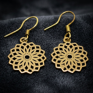 Wholesale Custom Flower Classic Brass Drop <b>Earrings</b> for Women's <b>Fashion</b> Small Dangle Jewelry Anniversary - Product Image 1