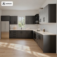 Meuble de cuisine en contreplaqué avec portes laquées, aménagement moderne en L, dimensions personnalisées, livraison en kit et rangement coulissant