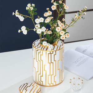 <span class=keywords><strong>Vase</strong></span> en céramique moderne nordique Msh, design cylindrique simple, idéal pour la décoration de table, d'armoire à vin ou de salon. - Product Image 6