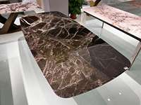 Table à manger en marbre naturel haut de gamme, forme rectangulaire, design moderne, style minimaliste luxueux, écologique, utilisation hôtelière