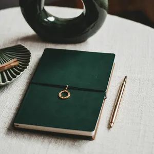 OVO印刷批发定制天然皮革木制笔记本封面笔记本和钢笔礼品套装