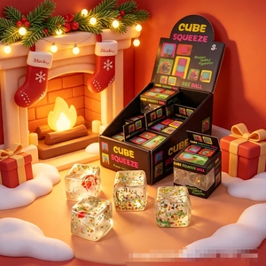 Nuevo Juguete Sensorial Antiestrés de Maltosa con Diseño Navideño, Bola Cuadrada de Juguete Blando con Efecto Hielo Brillante para Apretar - Product Image 5