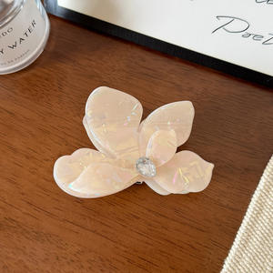 Pince à cheveux élégante en acétate motif floral pour filles, pour chignon, avec une touche féminine pour usage quotidien - Product Image 4