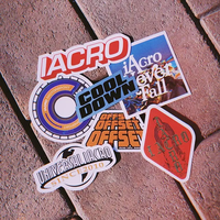 Autocollants en vinyle découpés sur mesure, imperméables, résistants aux UV et aux rayures, étiquettes adhésives en PVC pour skateboard, bouteille, boîte cadeau