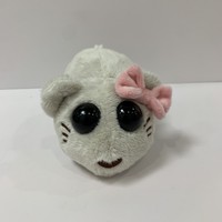 Peluche populaire du hamster triste avec bouton poussoir intégré pour faire un meme, avec de grands yeux et un nœud rose