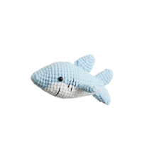 Porte-clés Requin Mignon en Crochet Fait Main, Breloque Animale Marine Tricotée, Requin en Peluche Doux pour Sacs et Clés