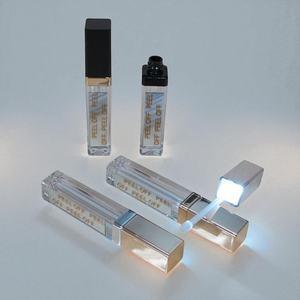Tubo de brillo de labios vacío con LED personalizado - Product Image 1