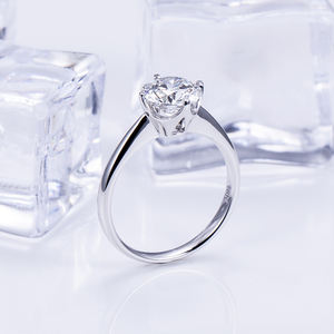 แหวนเพชรทรงกลมทองคำขาว 18K รุ่น MSR-1400 จาก Messi Jewelry สำหรับผู้หญิง - Product Image 3