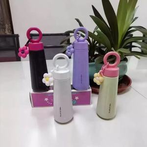 Nouvelle tasse isotherme décorative en acier inoxydable 316 avec pendentif pétale créatif, poignée haut de gamme en forme de pétale, gourde pour femme - Product Image 3