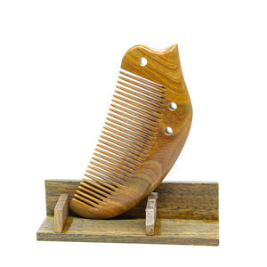 Peine de madera de sándalo Meishuge de 15-20 cm para masaje del cuero cabelludo, cepillo para el cabello de madera para la población en general - Product Image 5