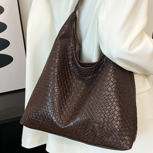 Bolsos de Mano Grandes de Cuero PU Repujado para Mujer con Cierre de Broches - Product Image 1
