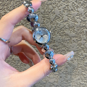 Nuevo Reloj de Pulsera de Cuarzo para Mujer, Diseño Exclusivo, Esfera Pequeña y Elegante, Aspecto Sofisticado, Reloj de Moda para Dama - Product Image 6