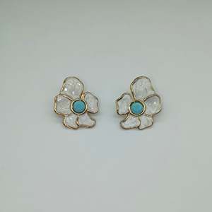 Fashion <b>Stud</b> <b>Earrings</b> 316L Stainless Steel PVD Gold Plating White Flower Design <b>Turquoise</b> Center - Product Image 1