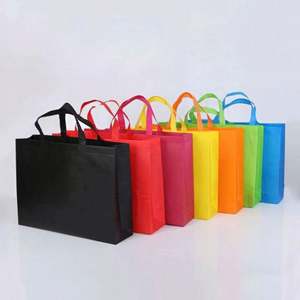 Sacs fourre-tout non tissés stratifiés en PP découpés à l'emporte-pièce, réutilisables et écologiques, imprimés sur mesure, sacs fourre-tout promotionnels étanches - Product Image 2