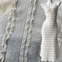 Tissu Jacquard Froissé Romantique à Volants et Dentelle à Œillets, Rayé, Respirant, en Maille, 200-215g, 150cm, 94% Poly, 6% Spandex
