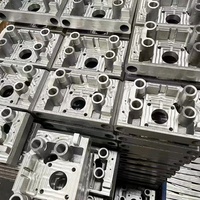 Pièce de concasseur industrielle en aluminium ADC12 moulé sur mesure, résistante à l'usure, à longue durée de vie, de la marque JUYE, de fonderie chinoise, en 2 parties