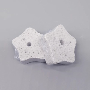 Pierre volcanique Hamster Lapin Fournitures de meulage pour animaux de compagnie Dents de cochon d'inde Chinchilla Nettoyage Collations enrichies en calcium - Product Image 4