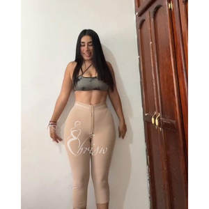 กางเกงกระชับสั<span class=keywords><strong>ด</strong></span>ส่วนเอวสูงสำหรับผู้หญิงขนา<span class=keywords><strong>ด</strong></span>พลัสไซส์ยกกระชับก้นกางเกงขาสั้นควบคุมหน้าท้อง - Product Image 1