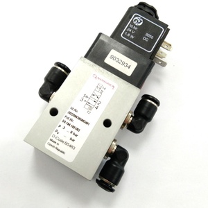 Vanne pneumatique DO Original S9.184.1051 4-2 voies, raccords à pousser 6 mm, embout en laiton X3 pour machines offset SM102/SM74/PM52 - Product Image 1