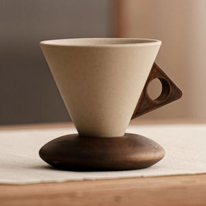 Ensemble de tasses à café en céramique vintage en gros – Design élégant pour usage domestique, tasse personnelle avec soucoupe pour femme - Product Image 1